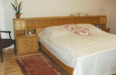 Schlafzimmer mit Doppelbett - Ferienwohnung Diana, Weindorf Lachen-Speyerdorf, Neustadt / Weinstraße (Pfalz)